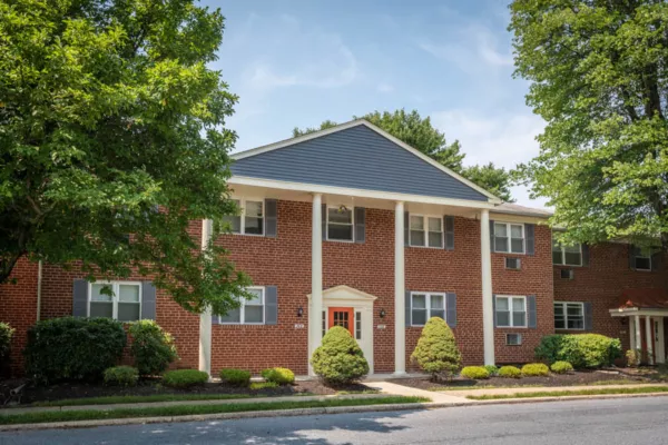 Spring Manor