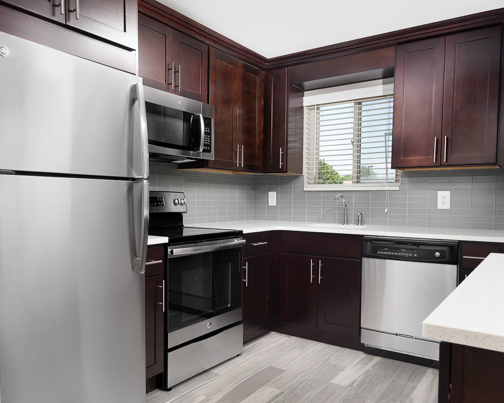 Amenities & Features of Pleasure Bay Apartments in Monmouth County