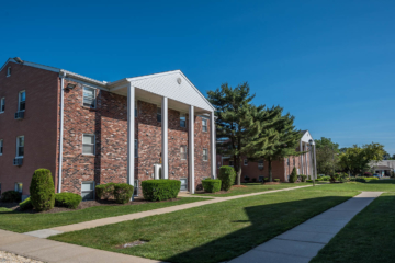village on the green apartments exterior