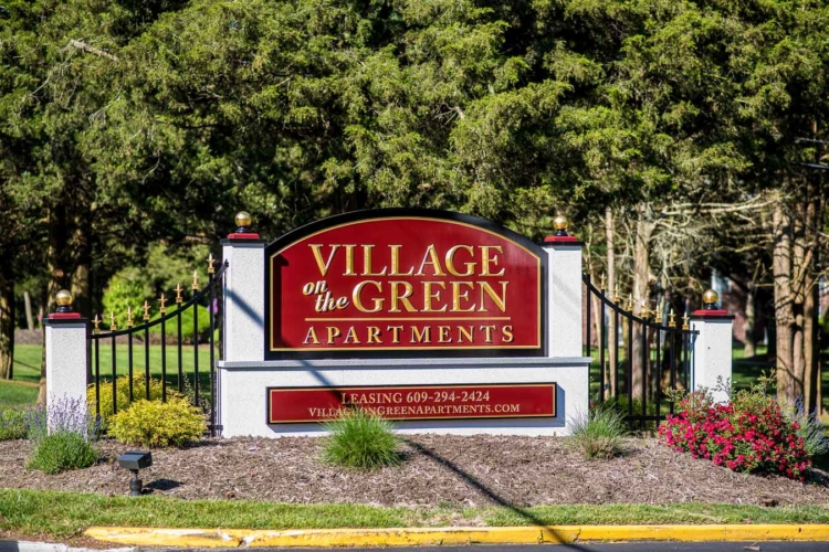 Photos and 3D Tours of Village on the Green Apartments in Tuckerton NJ