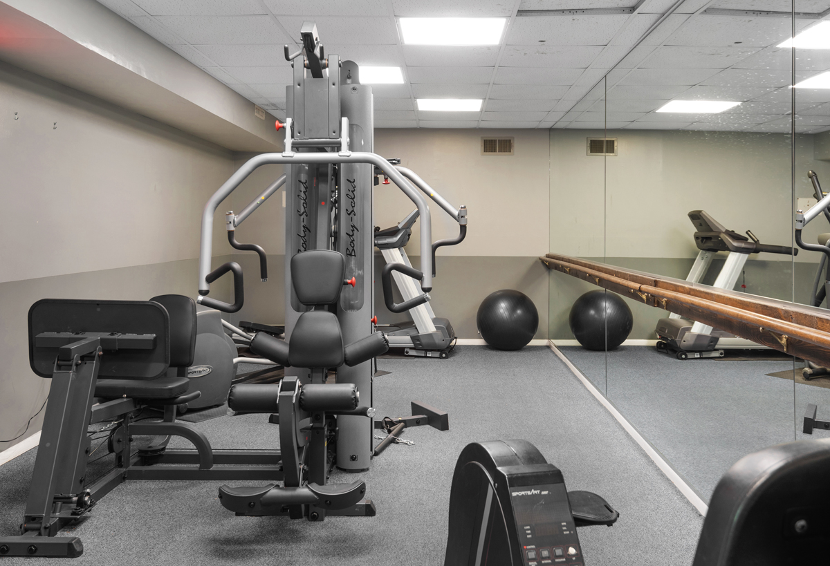 Community & Apartment Amenities of Colebrook Apartments in Lancaster