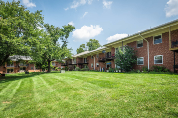 spring manor exterior 4