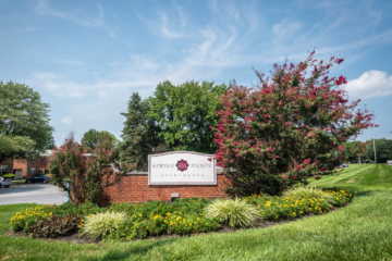 spring manor signage