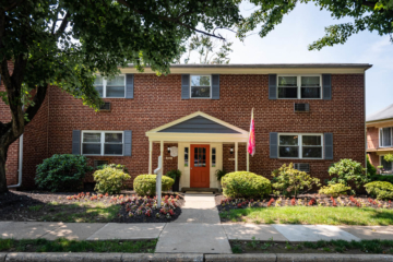 spring manor exterior 3