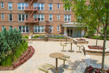 Parktowne Apartments Courtyard With Sitting Area