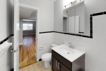 Hillside-Bathroom (1)
