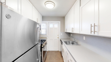 Hillside-EDIT kitchen