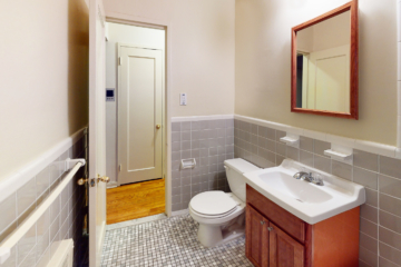 Franklin-Manor-Bathroom_edit