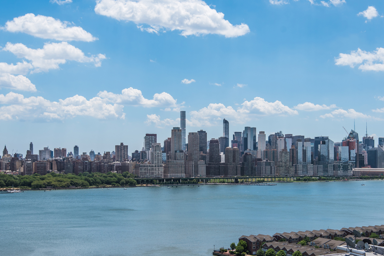 River Club Apartments Apartments in Edgewater NJ