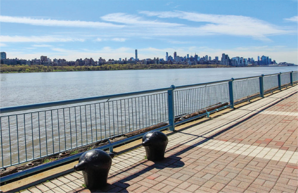 Amenities & Features in River Club Apartments Edgewater NJ Apartments