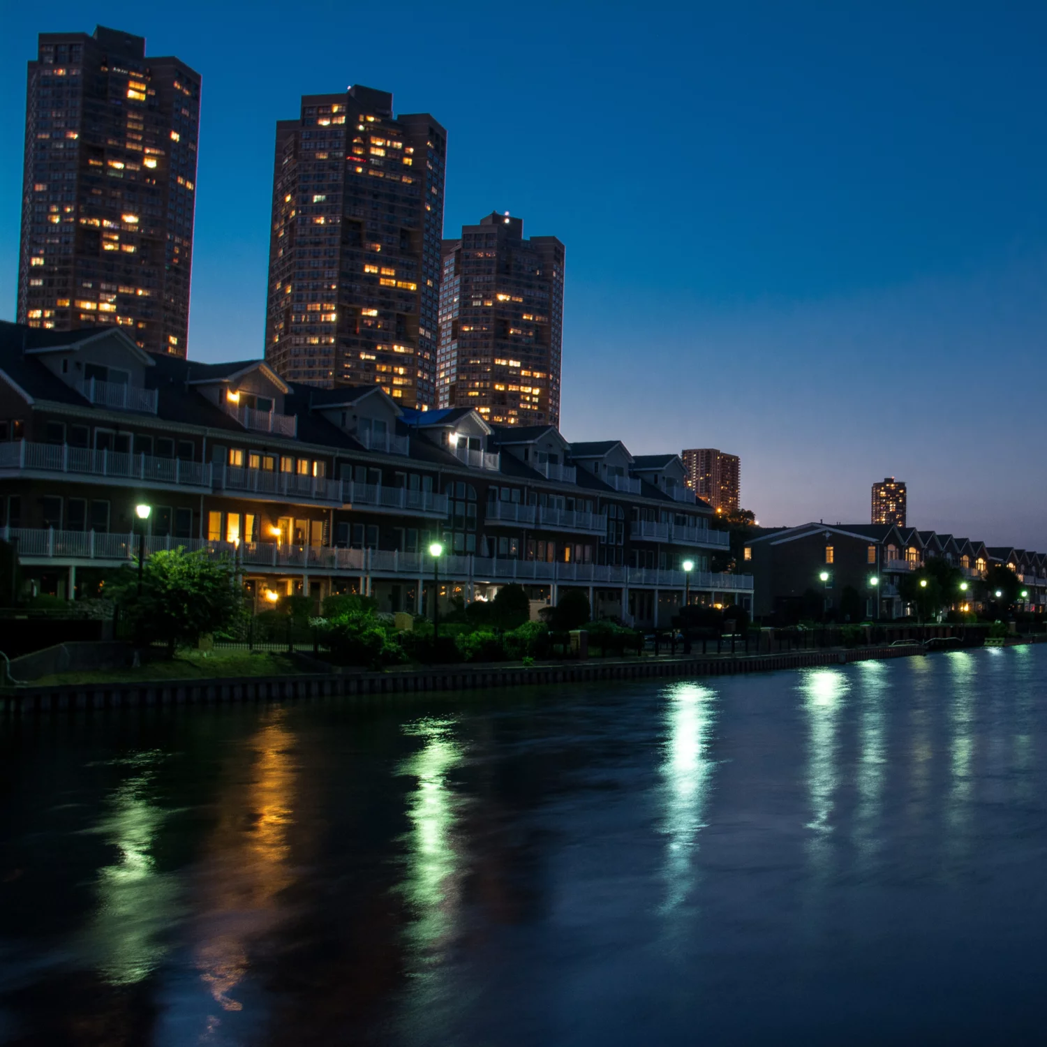 hudson river edgewater nj apartments