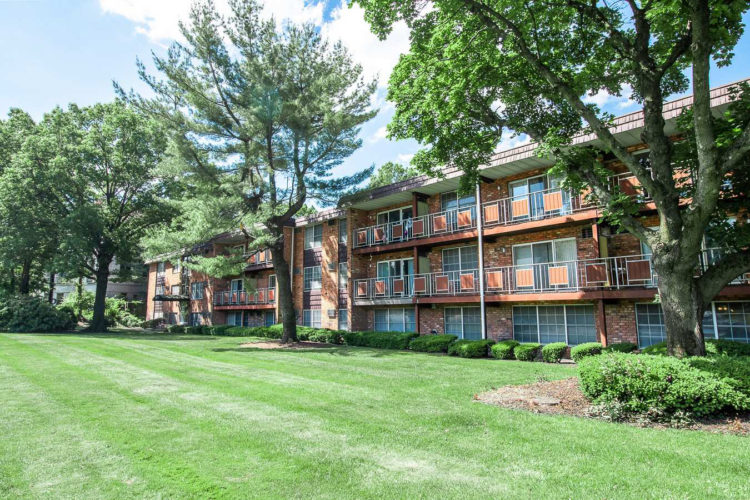 Photos of Glen Ridge Manor in Glen Ridge, NJ Official site