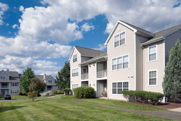Photo Gallery of Highlands Nanuet Apartments Rentals in Nanuet, NY