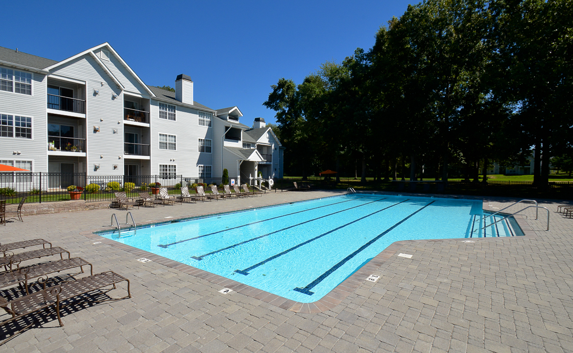 Official site The Pavilions Apartments in Manchester, CT