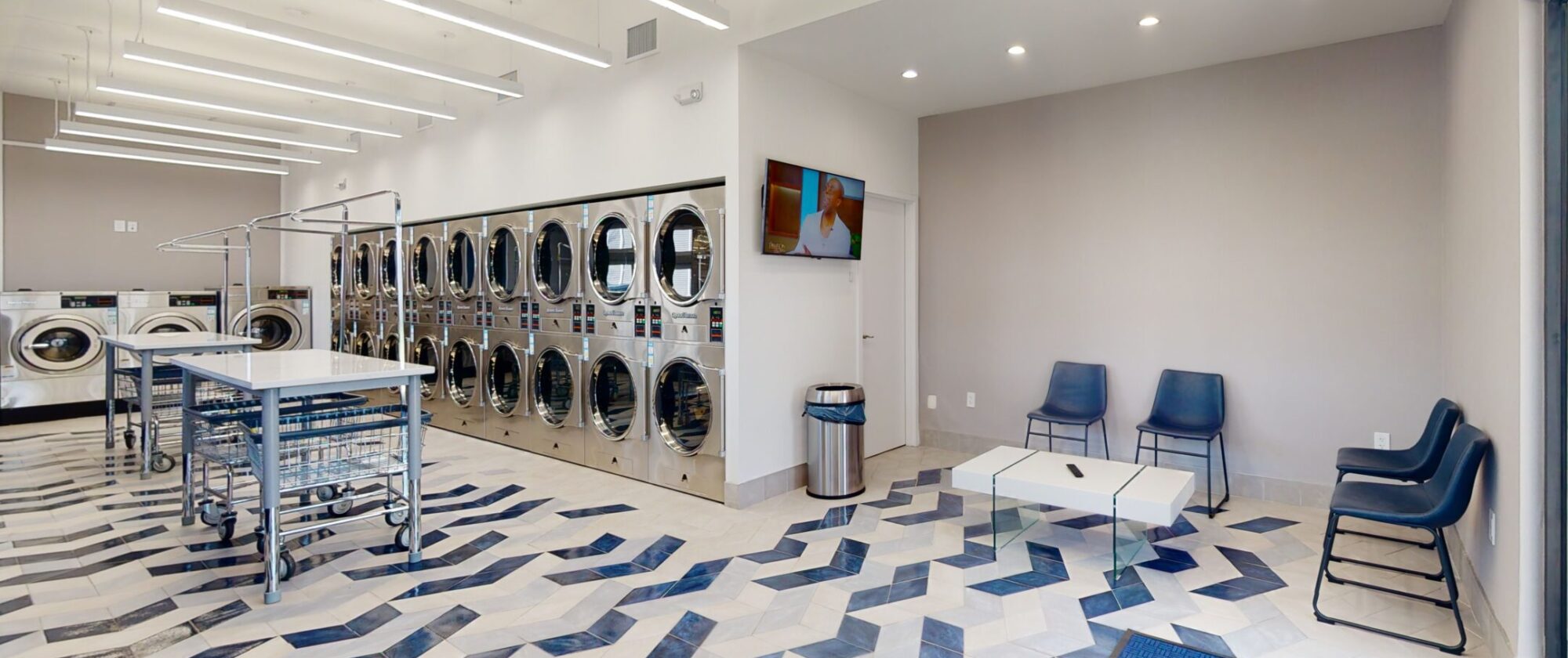 Laundry-Center at the gardens at wesmont station